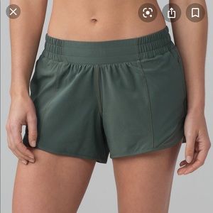 SOLD !!!!! Do not buy!!! Lululemon hotty hot short